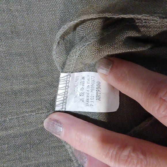 Sage green linen top. - Picture 5 of 5